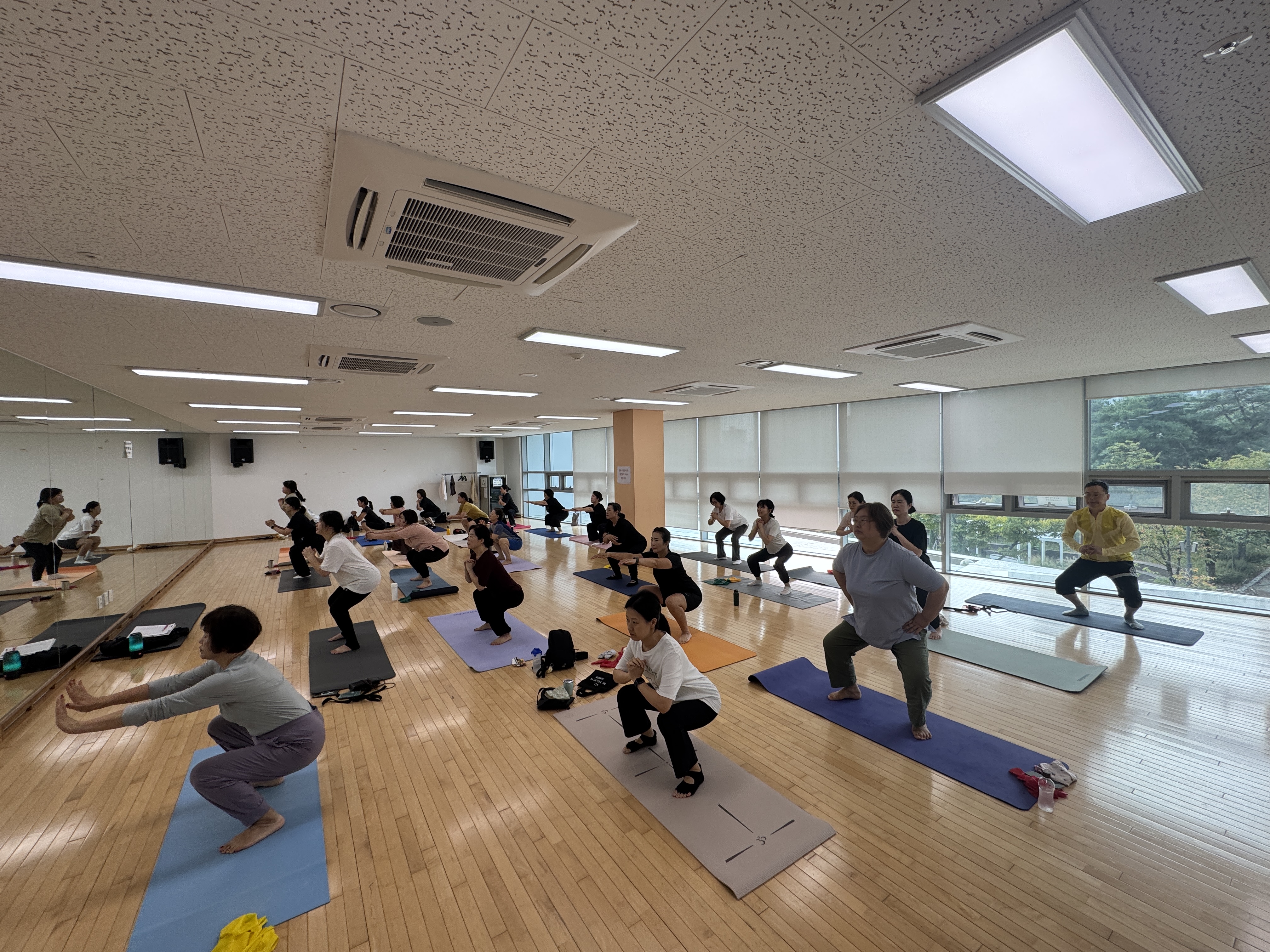 (고운동) 근력운동 프로그램 월, 수, 금 10:00~10:40(고운동 북측 복합커뮤니티센터2층 에어로빅실)