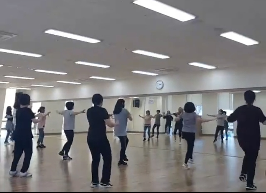 22년도 6월~ 8월 방송댄스 무료교실 소담동 복컴4층 gx룸 (소담동 주민 우선선정)